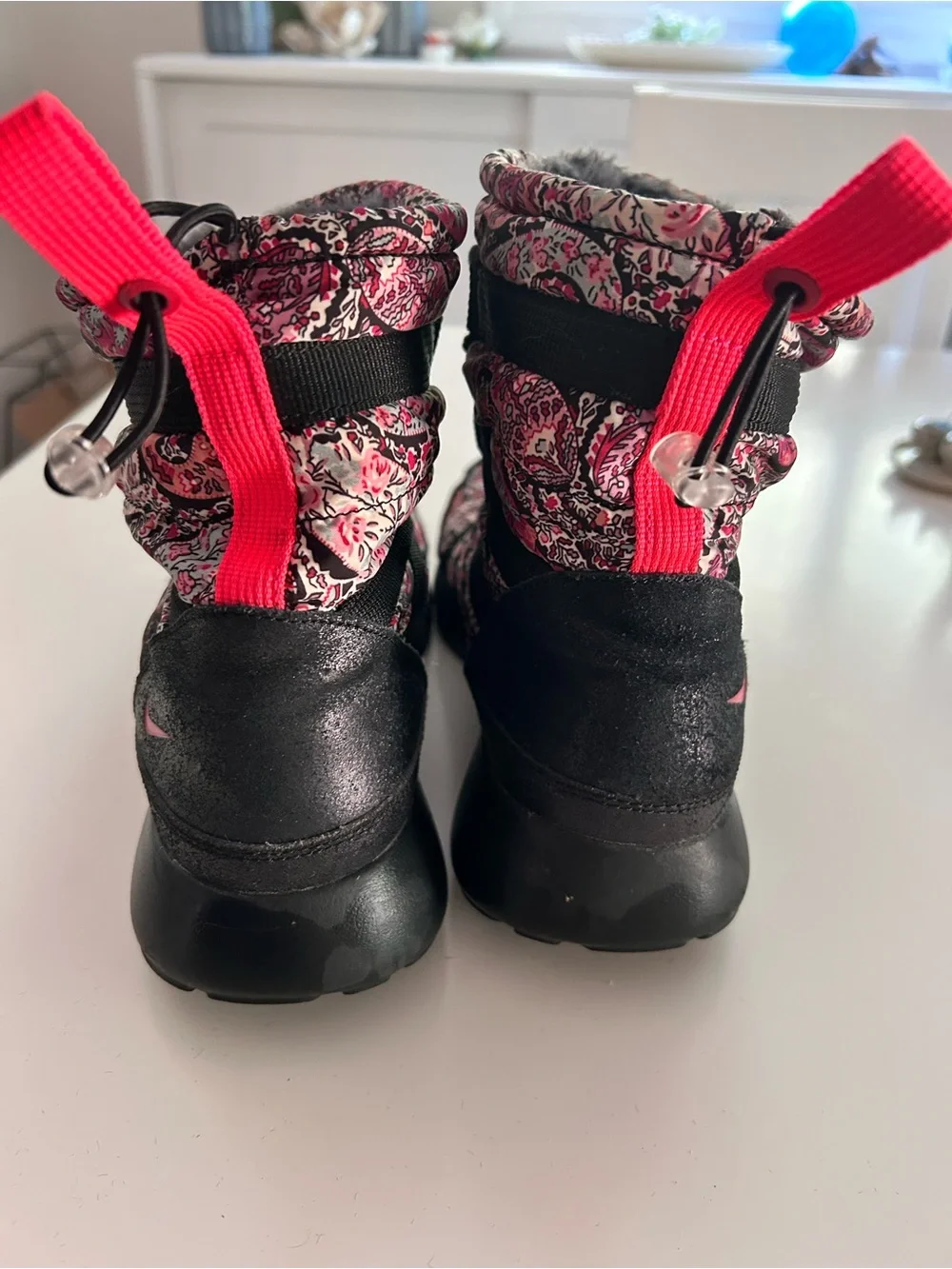 Nike Women's Roshe Run Hi Sneakerboot QS Liberty of London